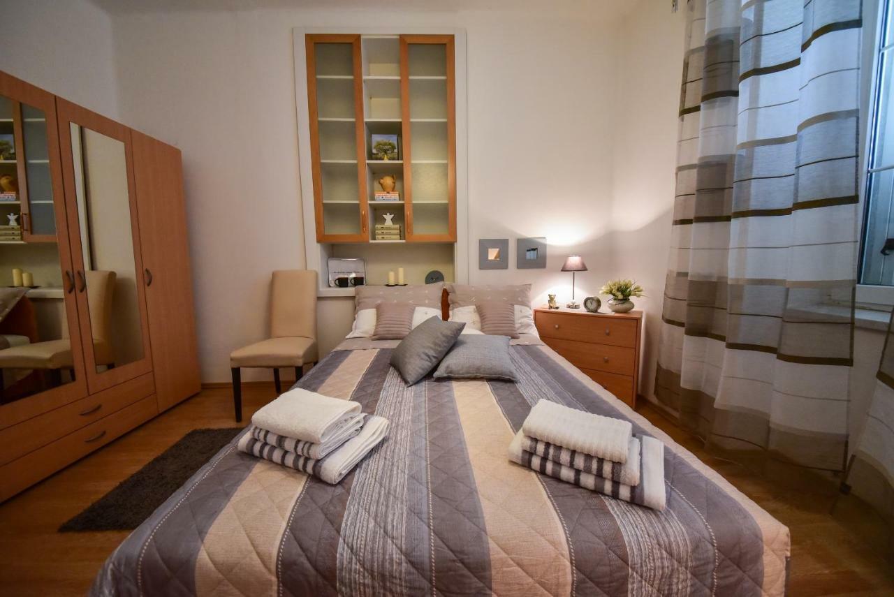 Apartment Viola ซาดาร์ ภายนอก รูปภาพ